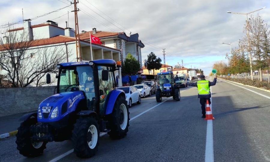 Trafikte vatandaşların can güvenliği için denetimler devam ediyor