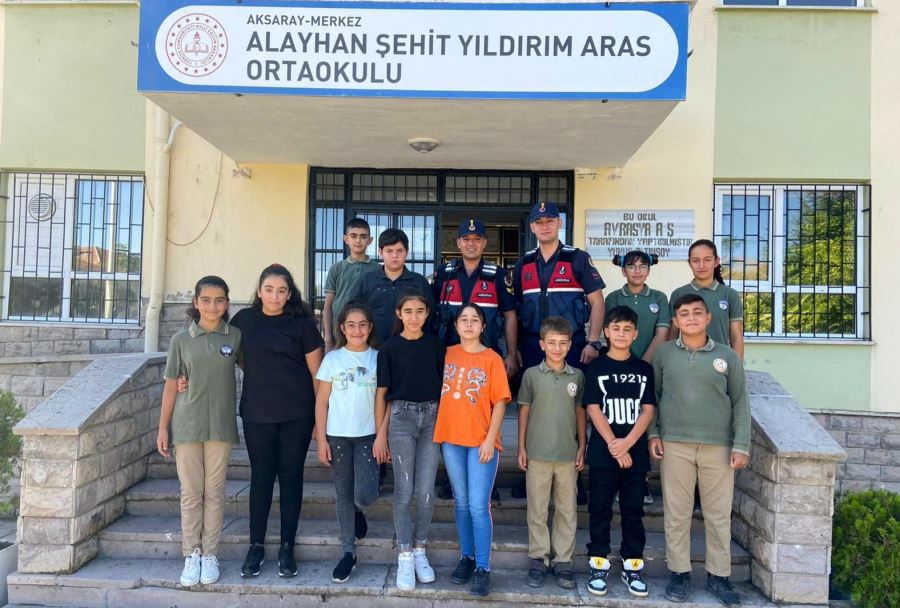 Geleceğimizin Teminatı Çocuklara Jandarma Komutanlığından Ziyaret