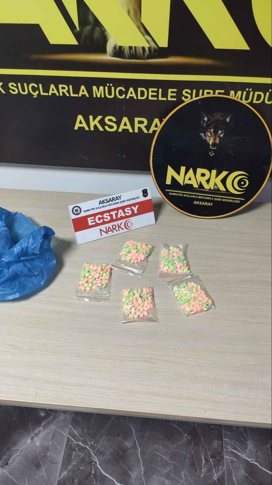 493 Adet ECTASY ELE GEÇİRİLDİ
