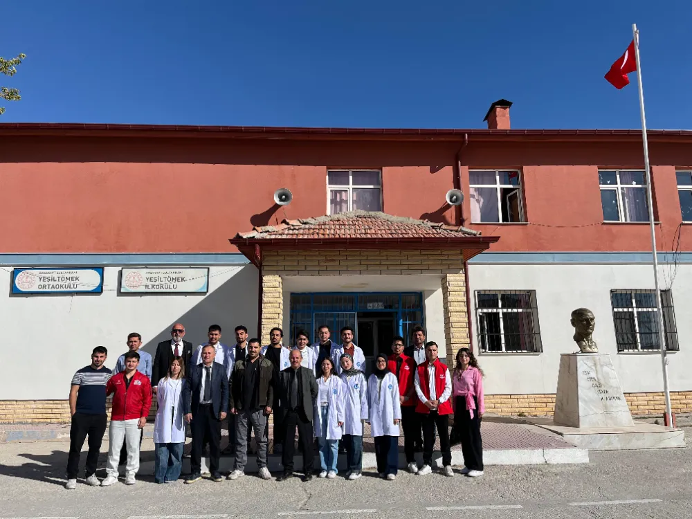 Köy Okullarında Minik Gülüşlere Büyük Dokunuş