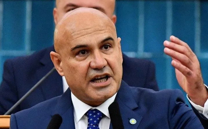  Turhan Çömez: “İktidarın Umurunda Değil”