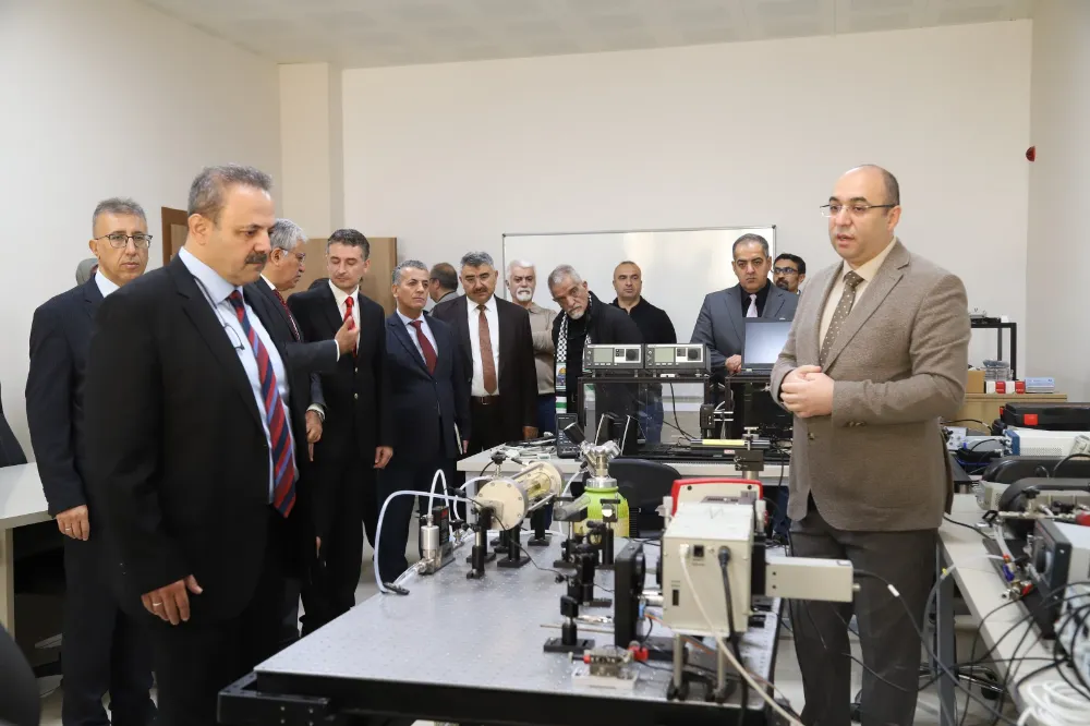 ASÜ’de Bilimsel Atılım: Endüstriyel Otomasyon ve Lazer-Fotonik Laboratuvarları Hizmete Açıldı