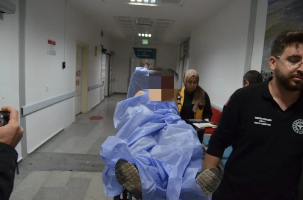 Aksaray’da Sokak Ortasında Bıçaklı Saldırı: Polis Şüpheliyi Arıyor