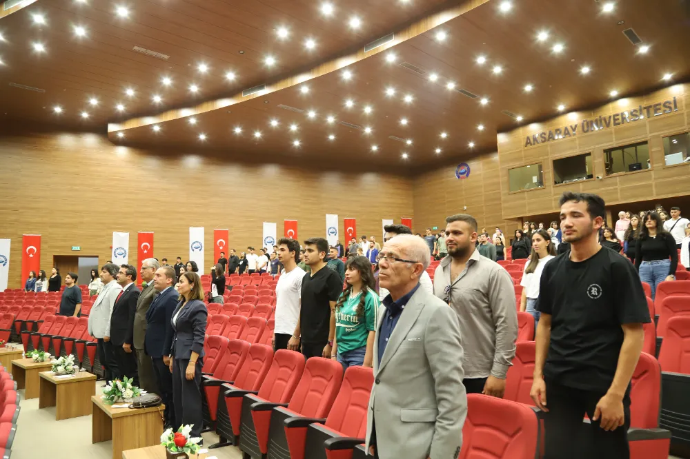 Aşk, zor yanlarıyla sevmeyi seçebilmektir