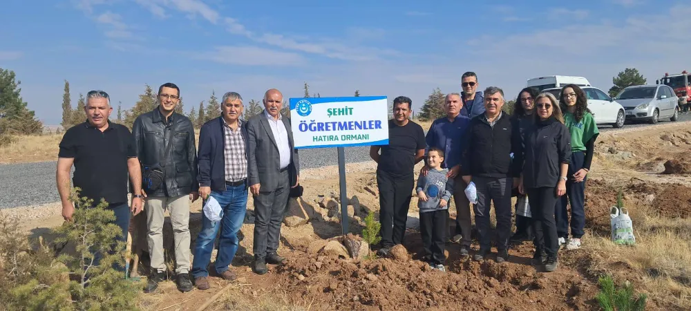 Türk Eğitim-Sen ve TÜRKAV’dan Anlamlı Farkındalık: Şehit Öğretmenler İçin Fidanlar Toprakla Buluştu