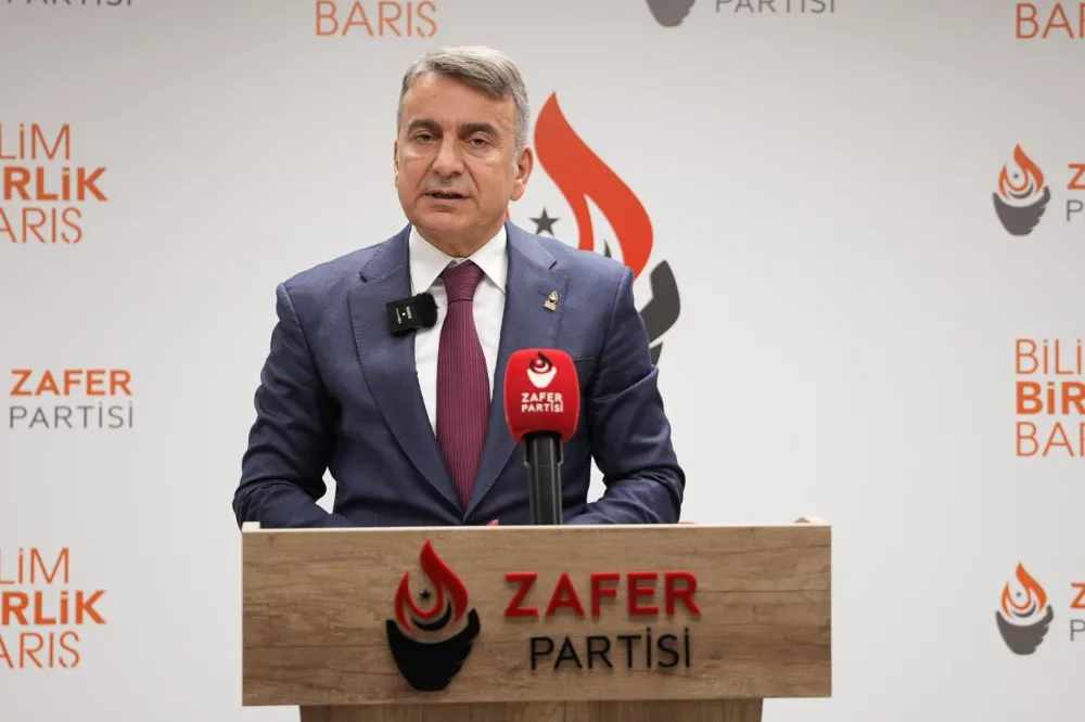  Karamahmutoğlu’ndan sert çıkış: “Türkiye karanlık bir dehlize sürükleniyor”