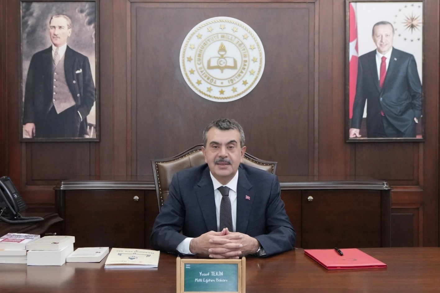 Bakan Tekin: Geleceğimizi her gün yeniden inşa ediyorsunuz