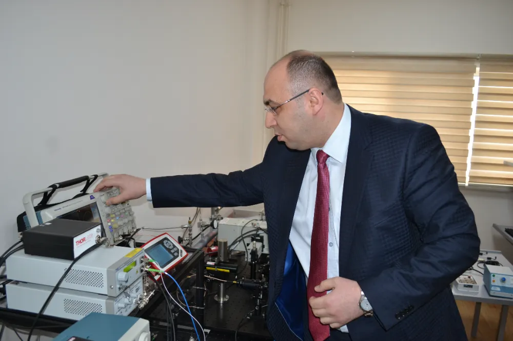 ASÜ’den Tıpta Çığır Açacak Buluş: İğnesiz Diyabet ve Mide Hastalığı Sensörü Patentlendi