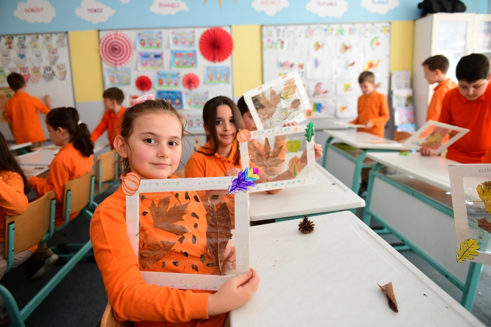 Bursa Osmangazili çocuklar sonbaharın renklerini sanata işledi