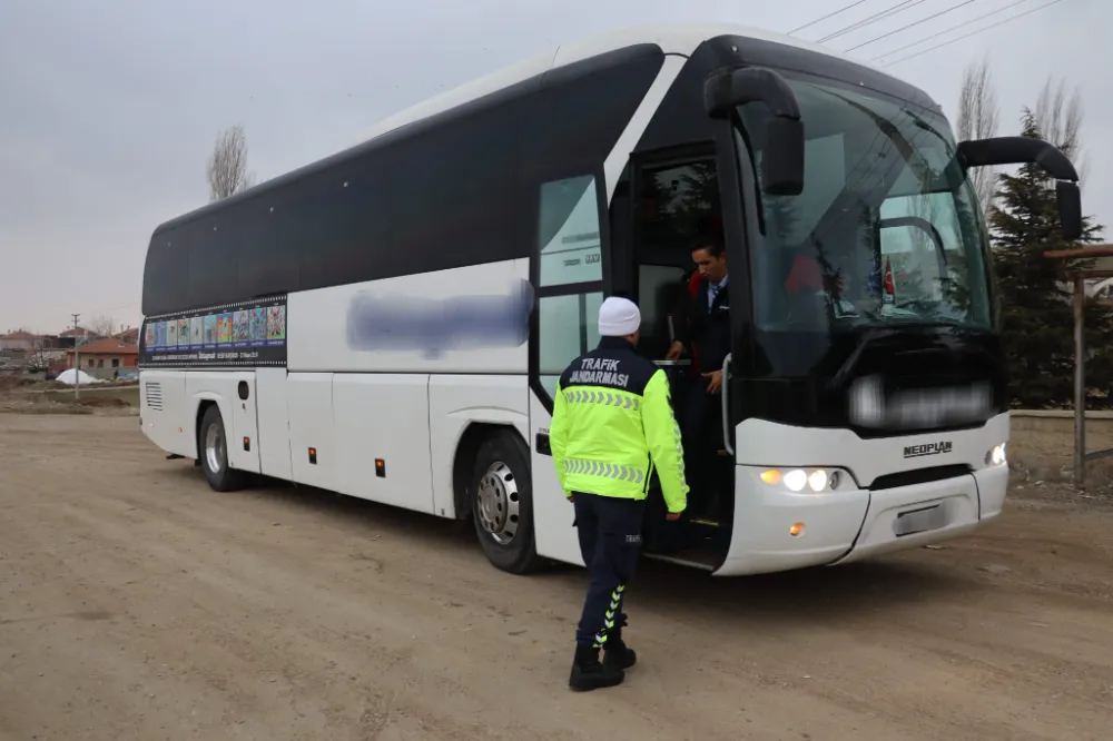 Aksaray Jandarmasından Yol Güvenliği Seferberliği!