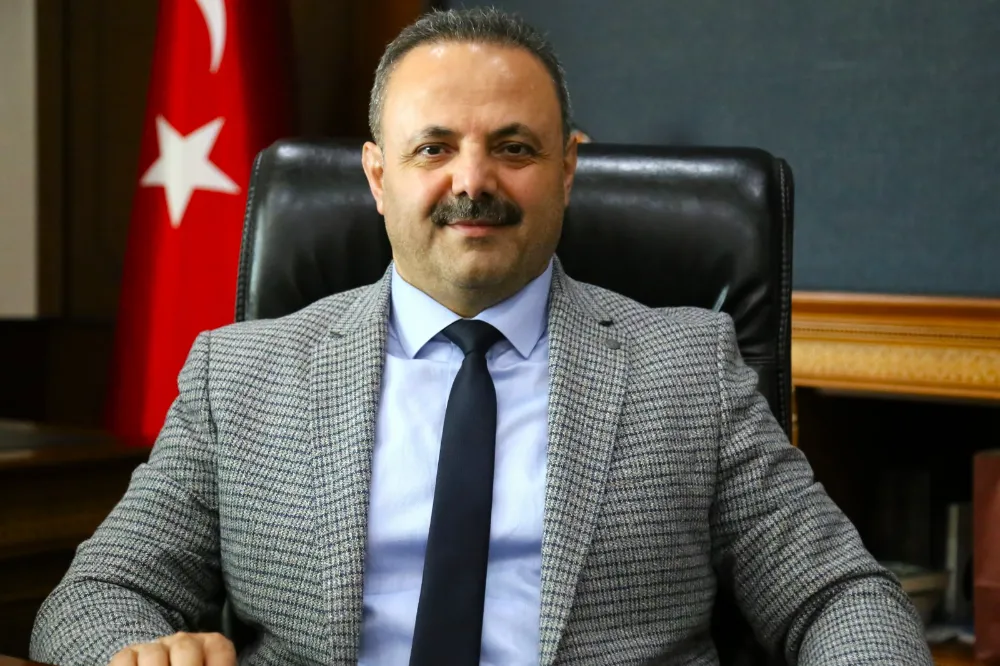 Rektör Arıbaş: “Bayramlar Birlik ve Beraberliğin Simgesidir”