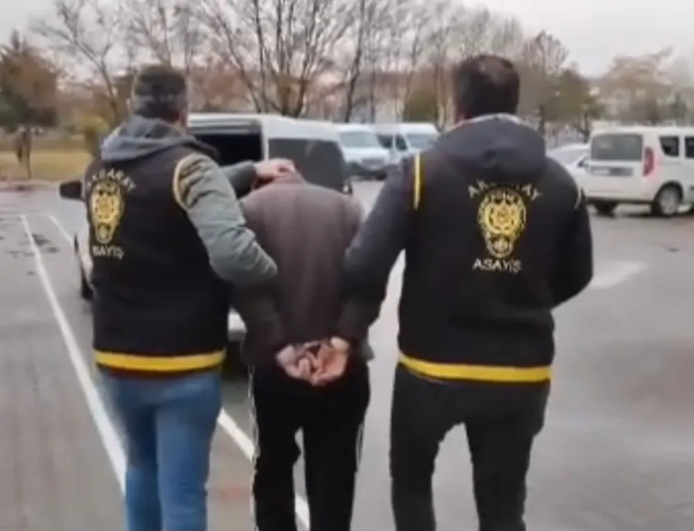 Aksaray’da 17 Yıl Hapis Cezalı Şahıs Kıskıvrak Yakalandı!