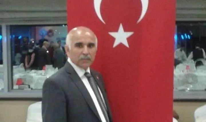 TÜRKAV Aksaray Şube Başkanı İzzet Karatay’dan 23 Nisan Mesajı