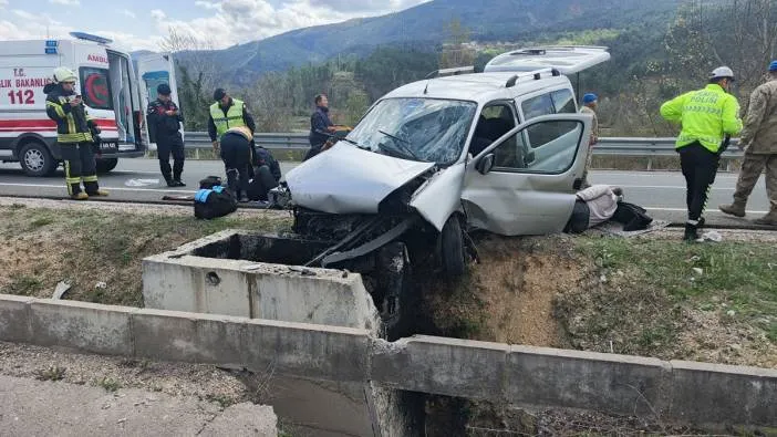 Otomobil beton menfeze çarptı: 1 ölü