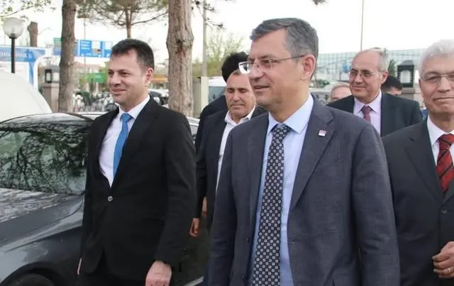 Ali Abbas Ertürk’ten Özgür Özel’e Destek: “Umudu Büyüteceğiz”