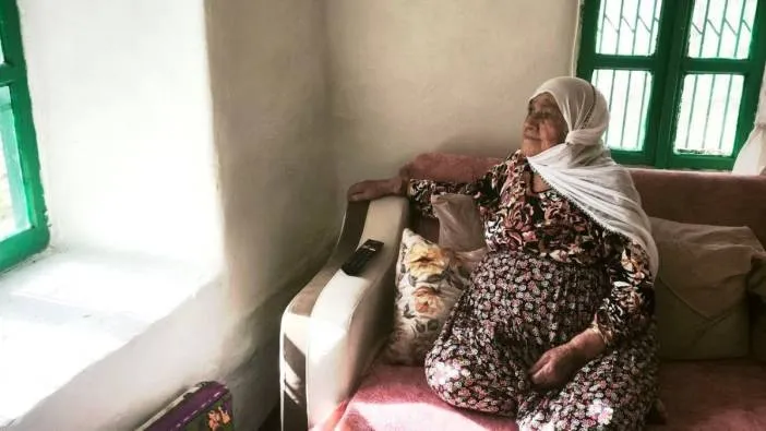 85 yaşındaki kadının bahçesine 