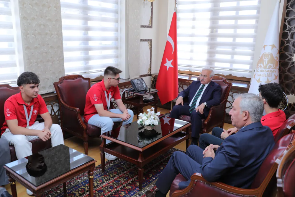 TÜBİTAK Türkiye İkincilerinden Vali Kumbuzoğlu’na Ziyaret