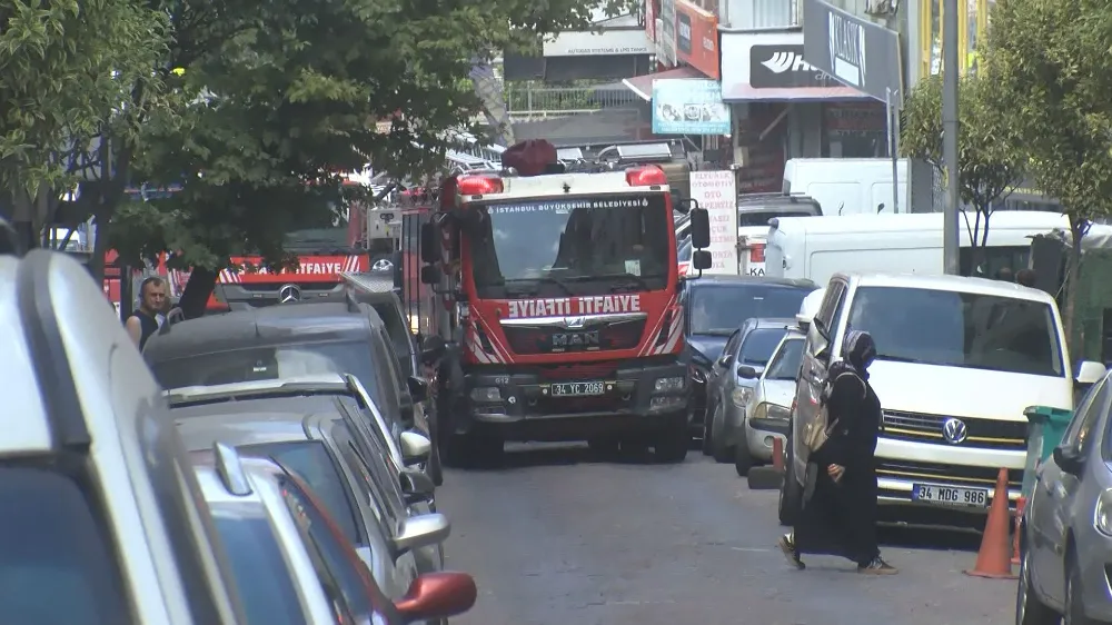 Zaman karşı yarışı park eden araçlar bitirdi! 