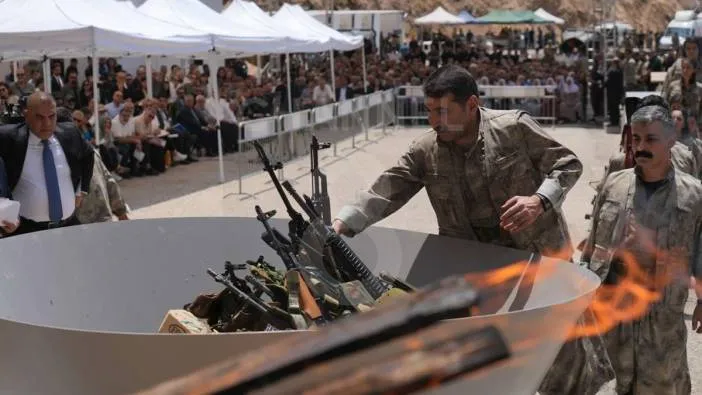 PKK sözde silah bıraktı! DEM