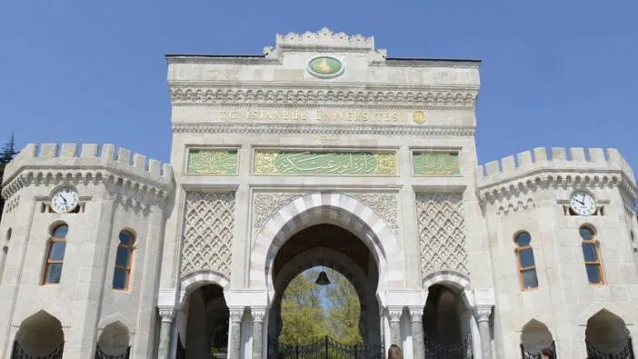 İstanbul Üniversitesi