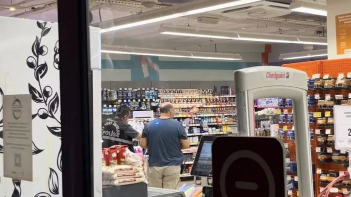 Markette dehşet saçtı! “Sapık mısın?” tartışması kanlı bitti