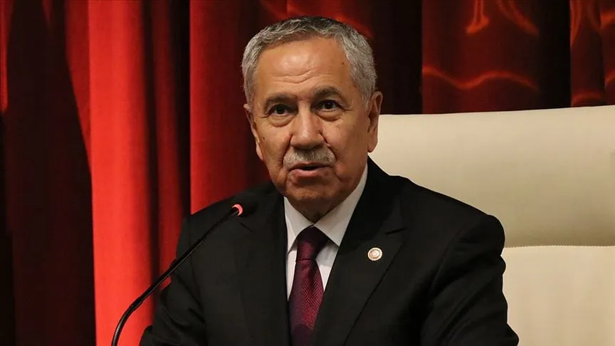 Saray’dan Bülent Arınç’a sert tehdit: Sesini kesse iyi olur