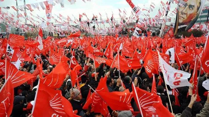 Ünlü gazeteciden sert çıkış: CHP seçmeni işte böyle kandırıldı