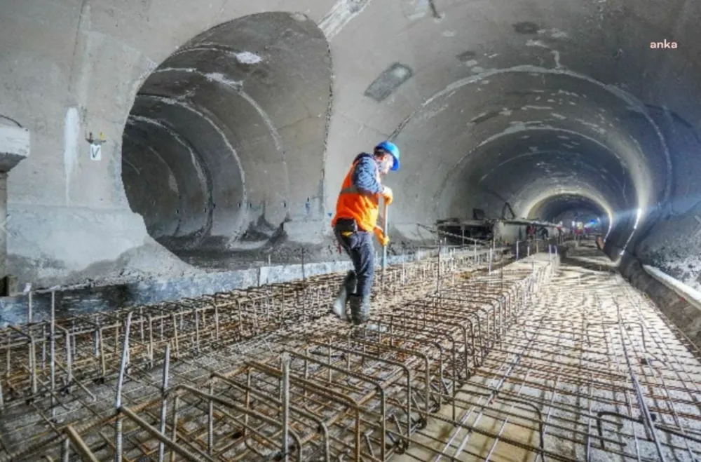 İstanbul yeni metro hattına kavuşuyor. AKP engelledi CHP bitiriyor. 