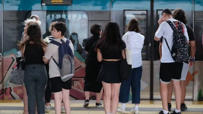 Marmaray’da makinistler iş bıraktı: Seferlerde aksamalar yaşanıyor