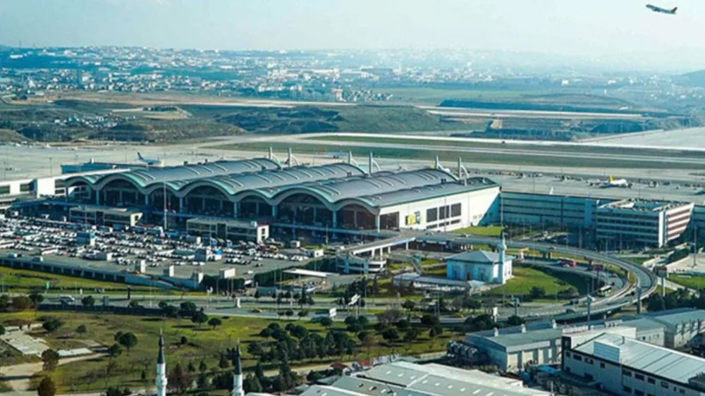 Tek pistte yolcu ve uçuş rekoru kırıldı!