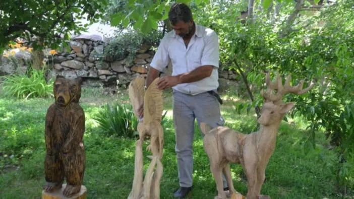 Kuruyan ağaçları sanat eserine dönüştürüyor!
