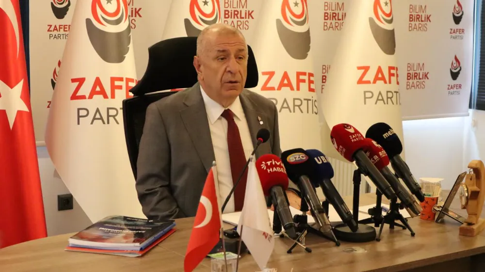 Özdağ: “Türkiye’nin Zenginliği El Değiştiriyor, Halk Yoksullaşıyor”
