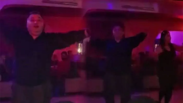 Pavyonda göbek attı tarım ve orman müdürü oldu! 