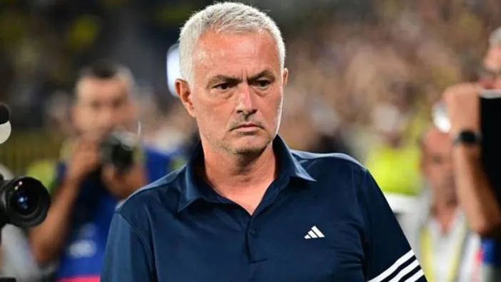 Fenerbahçe Mourinho ile yolları ayırdı