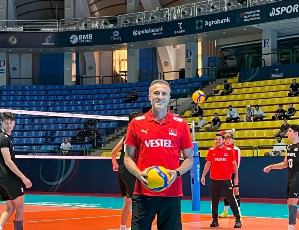 ASÜ’lü Akademisyen, Türk Voleybolunu Dünya Sahnesine Taşıdı