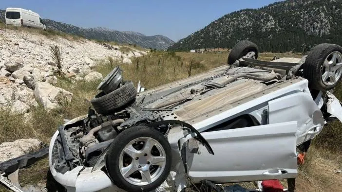 Konya’da otomobil şarampole devrildi: 5 yaralı