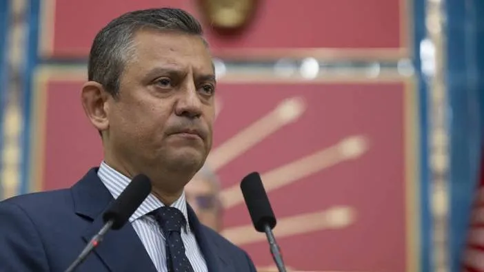 CHP’ye sert eleştiri: Özgür Özel zincirin son halkası