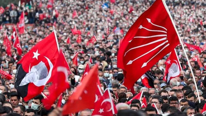 CHP’nin önemli ismi siyasete veda etti