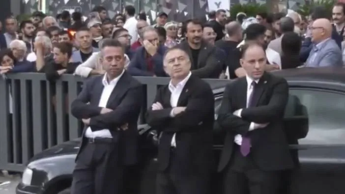 Sivil polisler il binasına girmeye çalıştı! 
